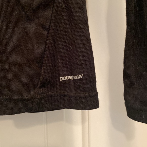 Patagonia quarter zip caphane 2 - Picture 3 of 4